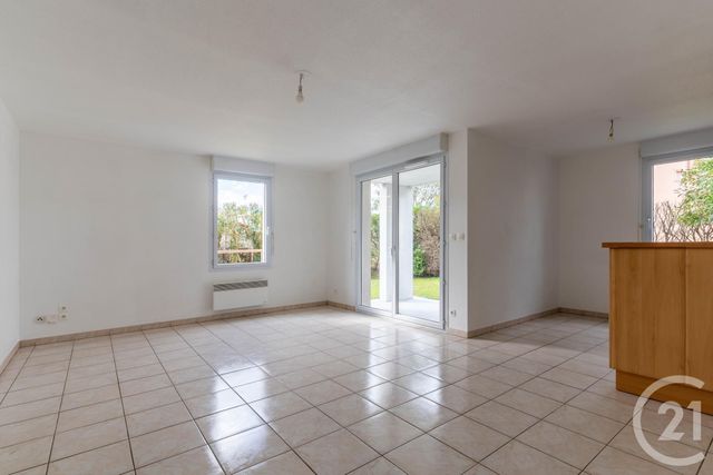 Appartement T3 à vendre - 3 pièces - 64.0 m2 - ALBI - 81 - MIDI-PYRENEES - Century 21 Agence Sainte-Cécile